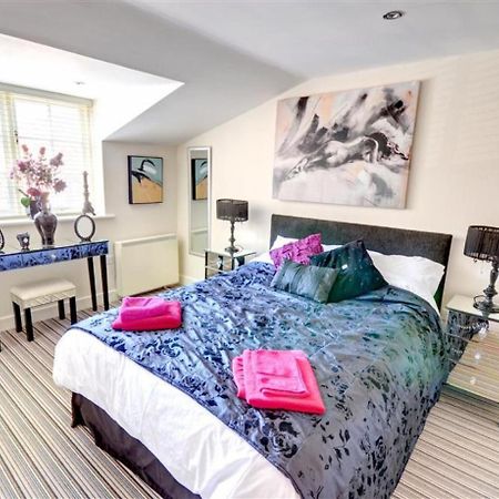Hotties House - Two-Bed Cottage, Dog-Friendly & Off-Street Parking - Скарбъро Екстериор снимка